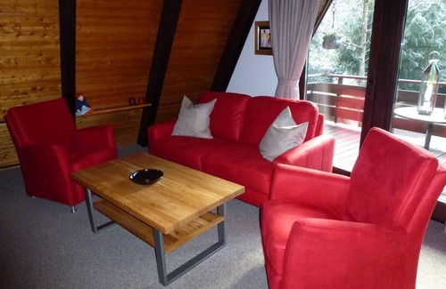 Leinsweiler House | Holiday house "Rehberg" - cottage, shower, toilet, 2 bedrooms