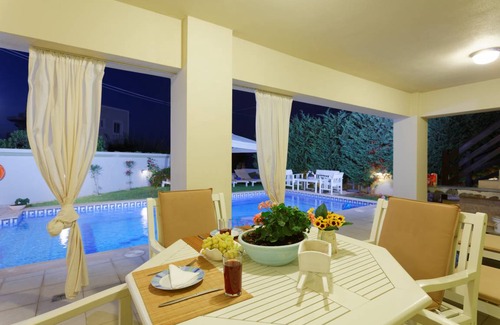 Sfakaki House | Holiday house Rethymno for 1 - 13 persons with 5 bedrooms - Holiday home