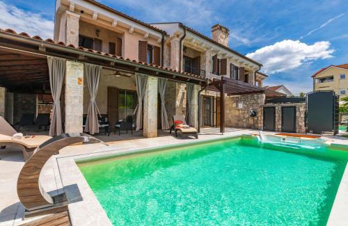 Porat House | Holiday house SEASCAPE I with private pool and spacious garden