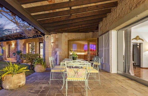 Sa Creu Vermella House | Holiday house Son Ferriol for 1 - 12 persons with 12 bedrooms - Holiday house