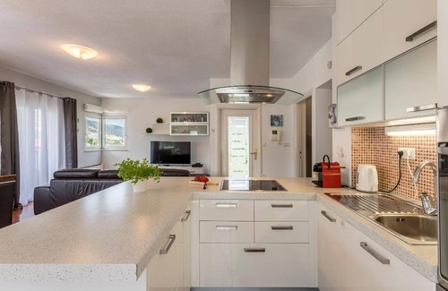 Srinjine House | Holiday house Srinjine for 1 - 8 persons with 4 bedrooms - Row house