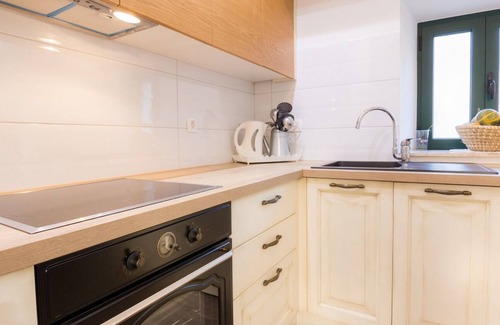 Rascane House | Holiday house Stipe - with pool : - Rascane, Riviera Makarska, Croatia