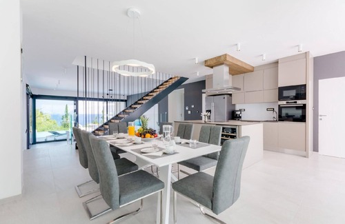 Sutivan House | Holiday house Sutivan for 1 - 8 persons with 3 bedrooms - Luxury holiday home