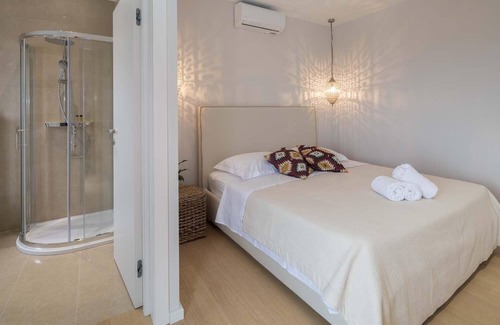 Sutivan House | Holiday house Sutivan for 1 - 6 persons with 3 bedrooms - Holiday house