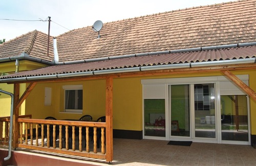Szolosgyorok House | Holiday house Szõlõsgyörök for 1 - 7 persons with 3 bedrooms - Holiday home