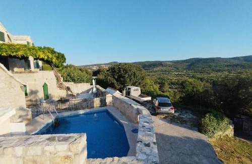 Donji Humac House | Holiday house Villa Glicinia with hydro-massage pool
