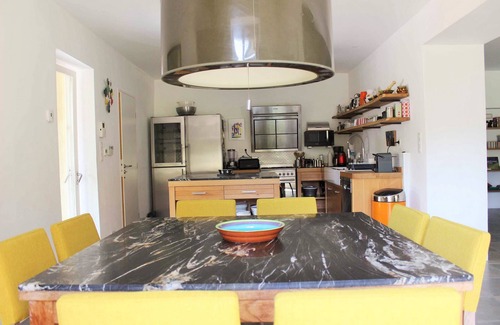 Menerbes Villa | Holiday house with pool, in the heart of Luberon