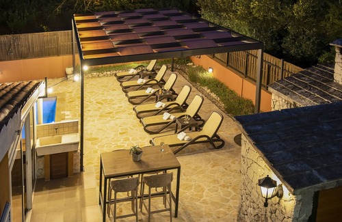 Sibenik Villa | Holiday house with pool on large plot in a green landscape