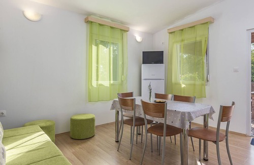 Tinjan Villa | Holiday house with private pool for 6-8 persons in the holiday park Jelovci