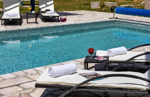 Zaostrog House | Holiday house Zaostrog for 1 - 6 persons with 3 bedrooms - Holiday house