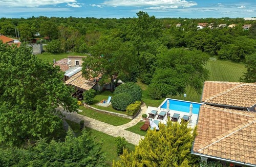 Gradisce House | Holiday house Zminj for 1 - 16 persons with 6 bedrooms - Holiday home