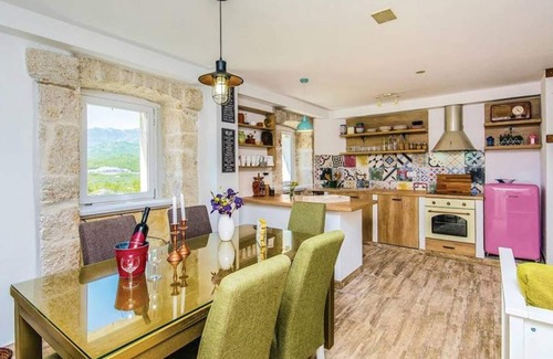 Biokovsko Selo House | Holiday house Zupa for 1 - 10 persons with 4 bedrooms - Holiday home