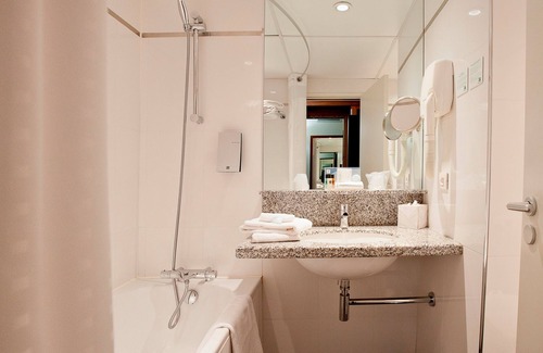 Pessac Hotel | Holiday Inn Bordeaux Sud - Pessac by IHG