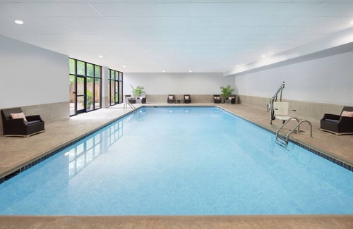 Charlottesville Hotel | Holiday Inn Charlottesville-Univ Area, an IHG Hotel