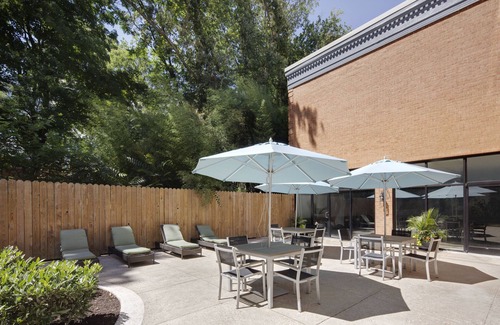 Charlottesville Hotel | Holiday Inn Charlottesville-Univ Area, an IHG Hotel