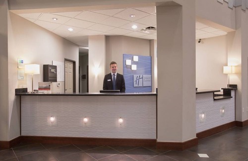 Thornton Hotel | Holiday Inn Express Hotel & Suites Denver North - Thornton, an IHG Hotel