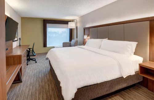 West Long Branch Hotel | Holiday Inn Express & Suites West Long Branch - Eatontown by IHG