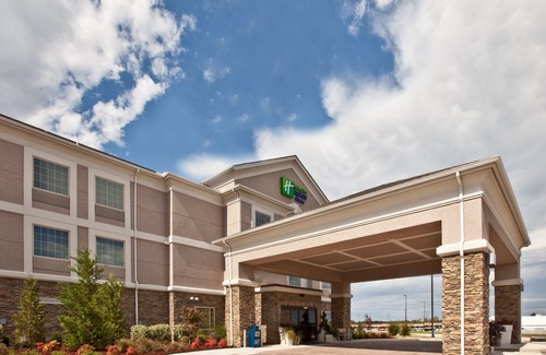 Ada Hotel | Holiday Inn Express Ada, an Ihg Hotel