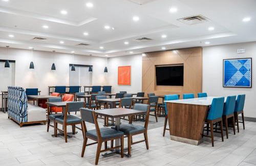 St. Augustine Hotel | Holiday Inn Express and Suites Saint Augustine North by IHG