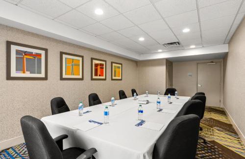 Sumner Hotel | Holiday Inn Express and Suites Sumner by IHG