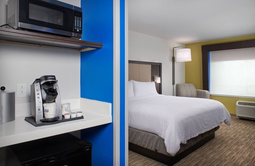Lockport Hotel | Holiday Inn Express Buffalo NE Lockport by IHG