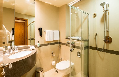 Garhoud Hotel | Holiday Inn Express Dubai Airport by IHG