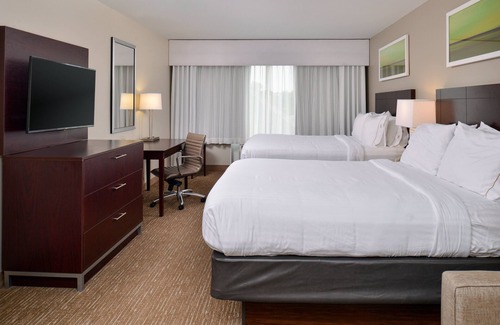 Milton Hotel | Holiday Inn Express Hotel & Suites Lafayette by IHG