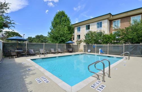 Sunset Valley Hotel | Holiday Inn Express Hotel & Suites Austin SW - Sunset Valley