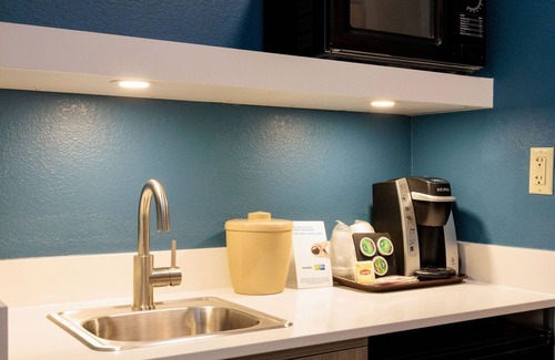 Northwest Berkeley Hotel | Holiday Inn Express Hotel & Suites Berkeley by IHG