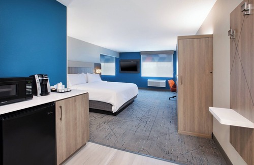 Defiance Hotel | Holiday Inn Express Hotel & Suites Defiance by IHG