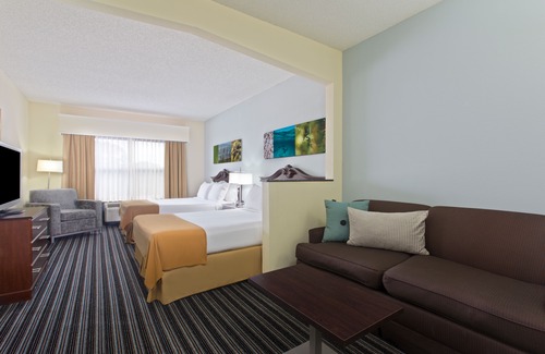 Downtown Dunedin Hotel | Holiday Inn Express Hotel & Suites Clearwater North-Dunedin, an Ihg Hotel