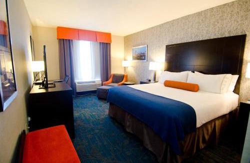 Knoxville Hotel | Holiday Inn Express Hotel & Suites Knoxville by IHG
