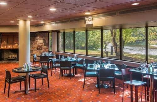 Plainsboro Hotel | Holiday Inn Express Princeton Southeast