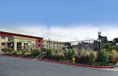 Burlingame Hotel | Holiday Inn Express San Francisco Airport South, an Ihg Hotel