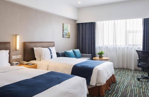 Jinqiao Hotel | Holiday Inn Express Shanghai New Jinqiao by IHG