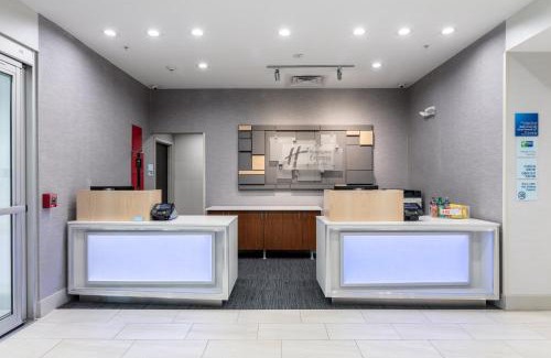 Jersey City Hotel | Holiday Inn Express & Suites Jersey City North - Hoboken by IHG