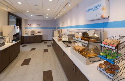Port Huron Hotel | Holiday Inn Express & Suites Port Huron