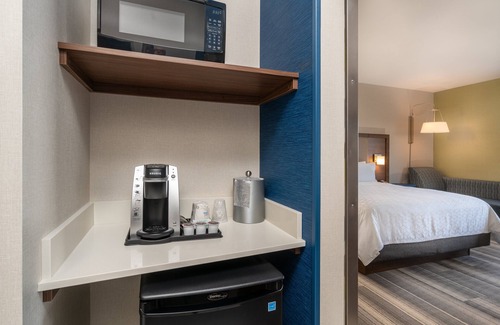 Brandon Hotel | Holiday Inn Express & Suites Brandon by IHG