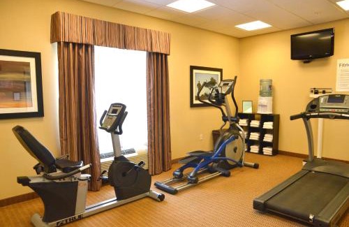 Sidney Hotel | Holiday Inn Express & Suites Sidney by IHG