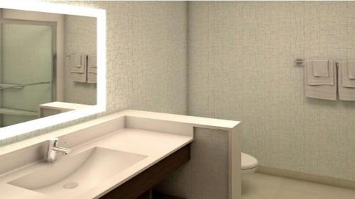 Tulsa Hotel | Holiday Inn Express & Suites Tulsa Midtown by IHG