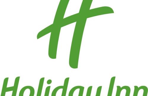 Raisin Hotel | Holiday Inn Express & Suites Fresno Airport by IHG
