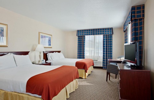 Jackson Hotel | Holiday Inn Express & Suites Jackson by IHG