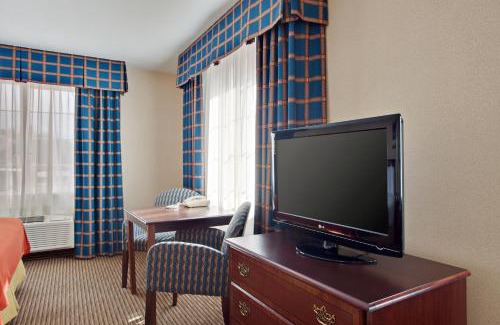 Jackson Hotel | Holiday Inn Express & Suites Jackson by IHG