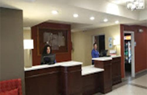 Lantana Hotel | Holiday Inn Express & Suites Lantana by IHG