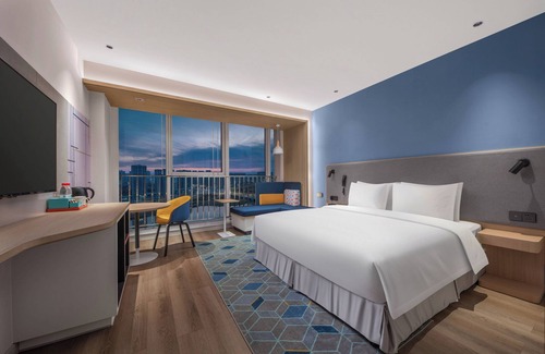 Linhai Hotel | Holiday Inn Express Taizhou Toumen Port by IHG