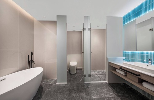 Linhai Hotel | Holiday Inn Express Taizhou Toumen Port by IHG