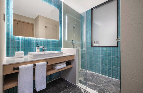 Linhai Hotel | Holiday Inn Express Taizhou Toumen Port by IHG