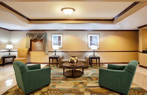 Tuscola Hotel | Holiday Inn Express Tuscola