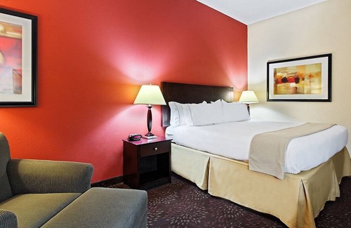Powell Hotel | Holiday Inn Express Hotel & Suites Knoxville-North-I-75 Exit 112, an IHG Hotel