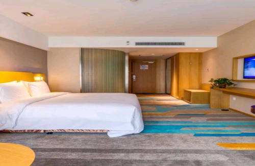 Weiyang Hotel | Holiday Inn Express Xi'an Qujiang South by IHG